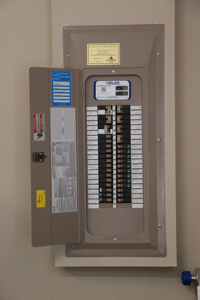 licensed-orlando-electrician-3-signs-you-need-an-electrical-panel-upgrade